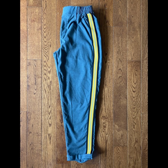 Elastic Waist Chino pants - Picture 2 of 4